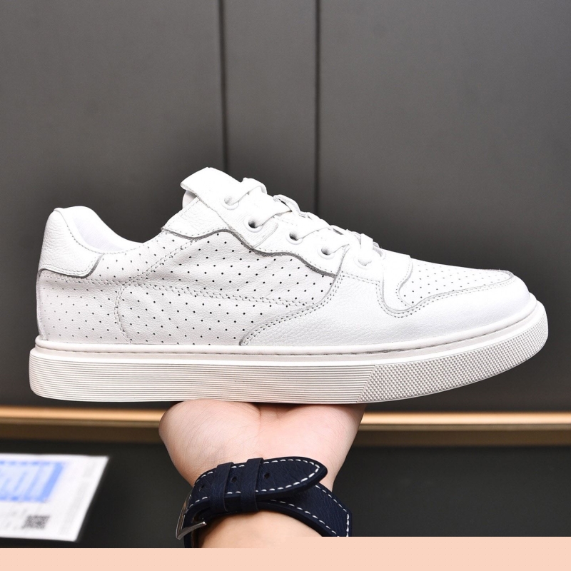 Pra*a casual shoes